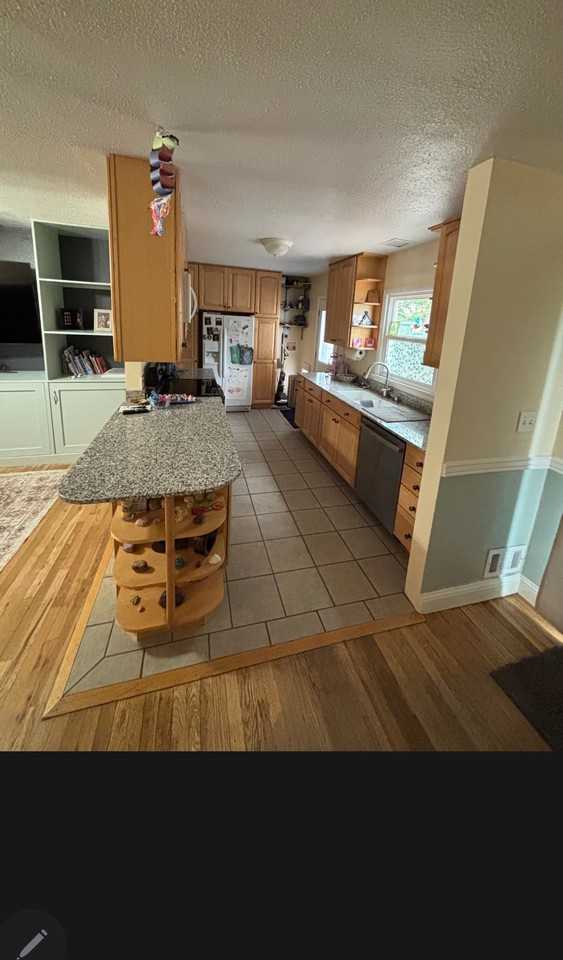 219 Virginia St #NA - Photo 5 of 9