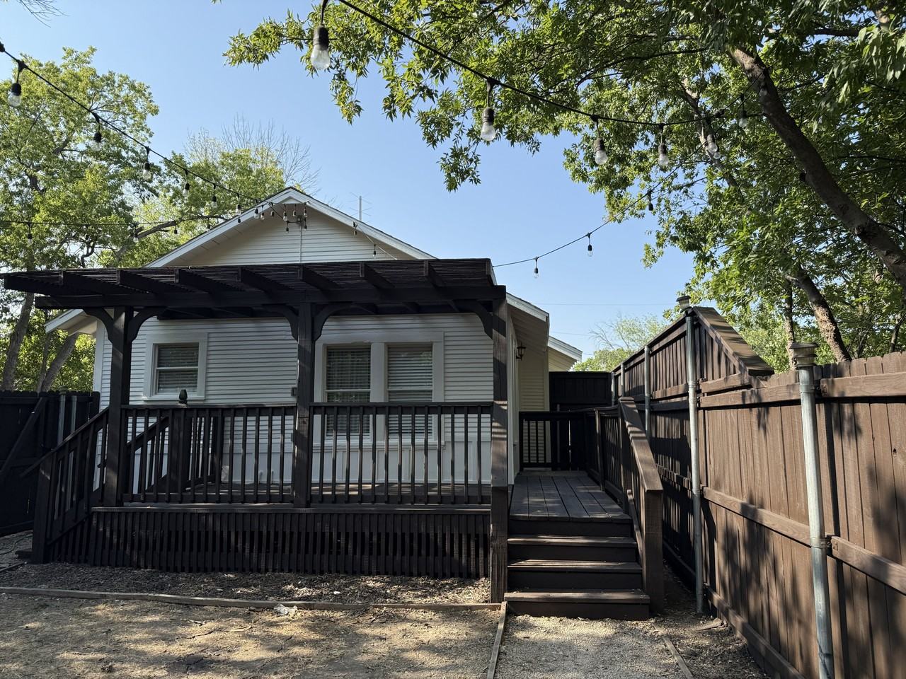 1204 Elm St #NA - Photo 3 of 26