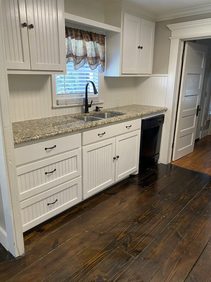 1204 Elm St #NA - Photo 6 of 26