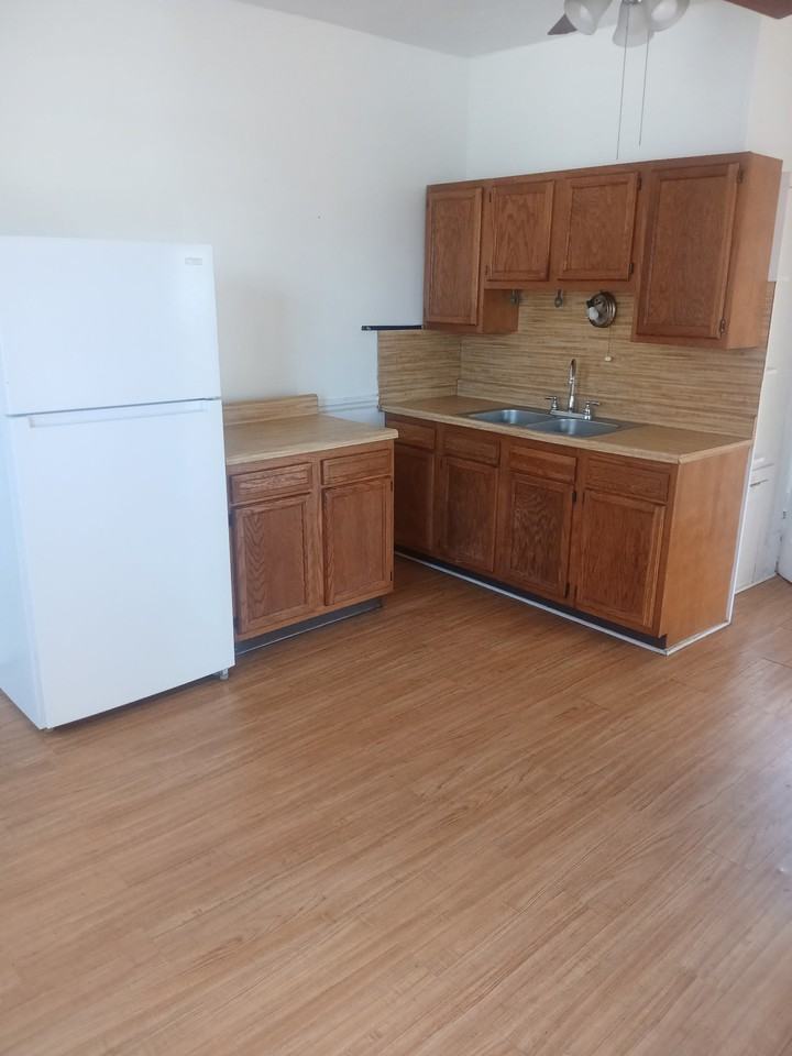 Murray Hill Rd #4 - Photo 2 of 11