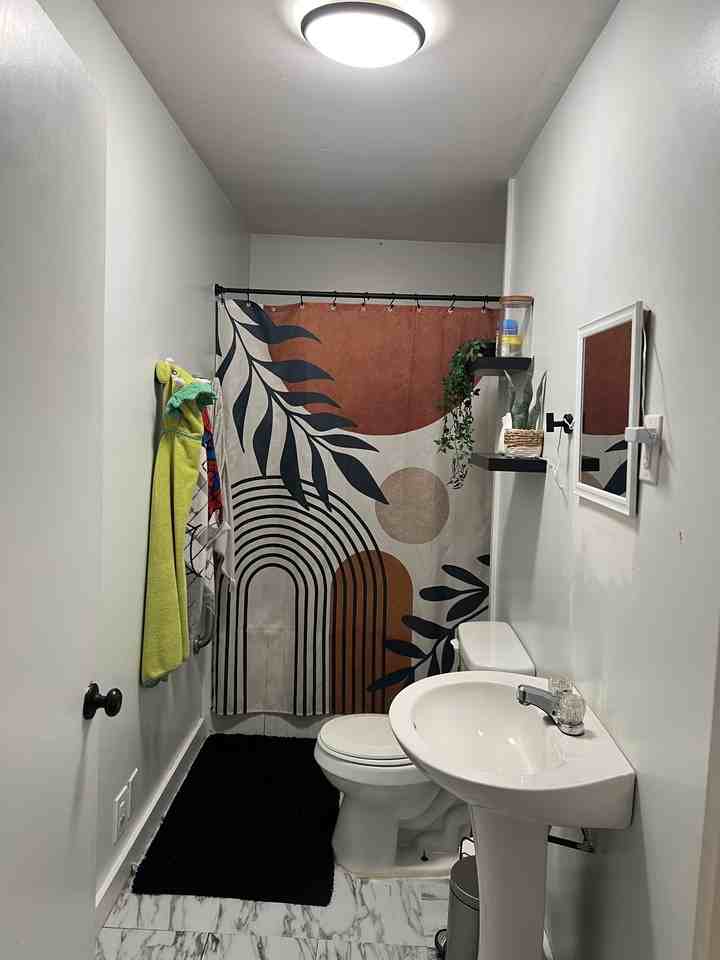 200 S Hughes St #1A - Photo 5 of 6