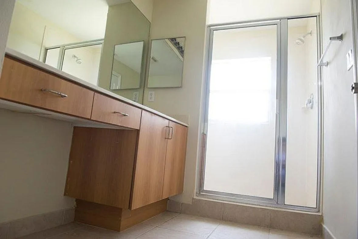 909 Seminole Palms Dr #909 - Photo 4 of 9