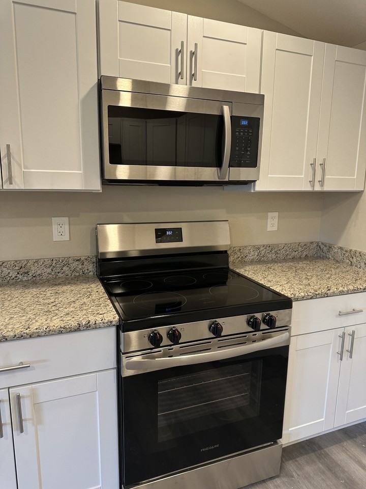 12491 Stimmel Ave - Photo 4 of 18
