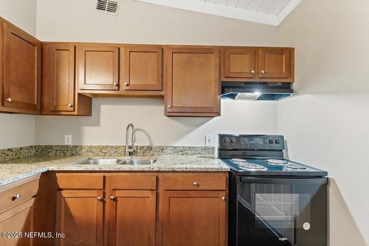 9346 10th Ave #NA - Photo 4 of 11