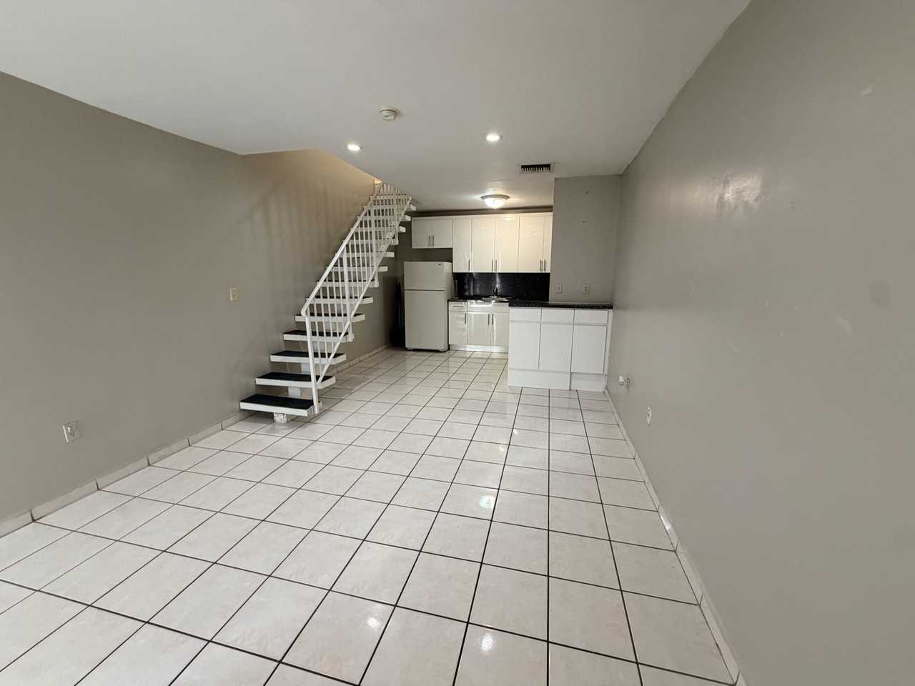 3901 Sw 109th Ave #E10 - Photo 2 of 9