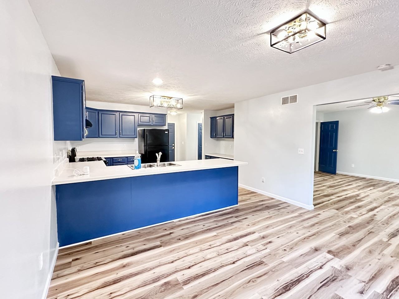 1906 Vladimir Dr #1 - Photo 2 of 28