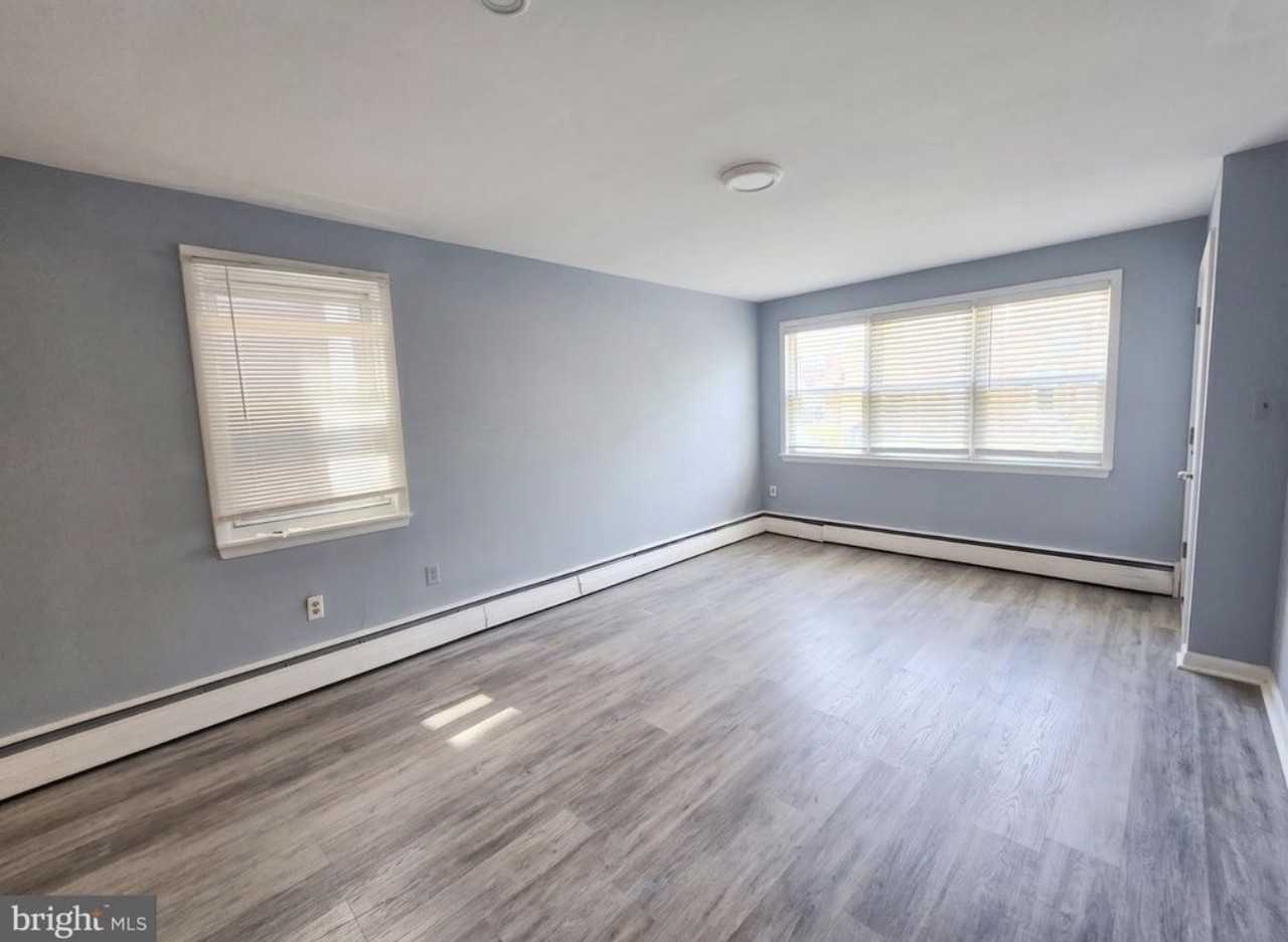 6036 Lawndale Ave #1 - Photo 3 of 20