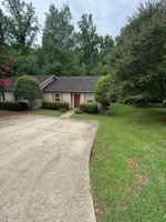 featured image of 107 Bogey Ln