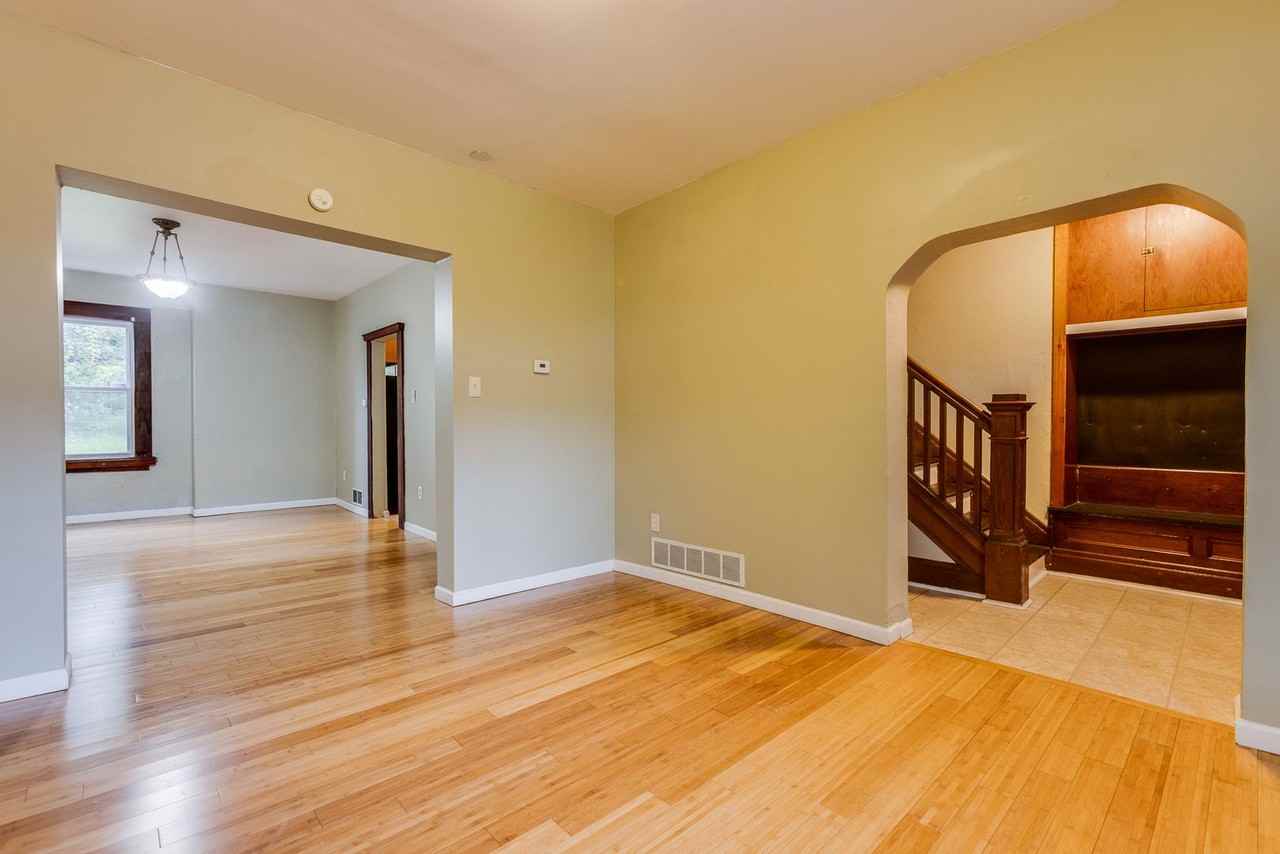 405 Edgemont St - Photo 4 of 25