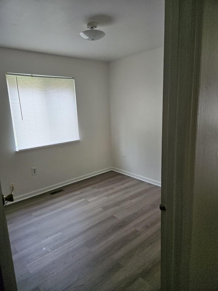 3223 Garvin Rd #0 - Photo 4 of 9