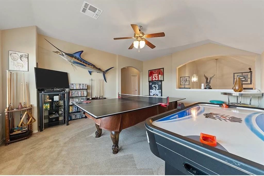 1701 Twin Hills Way - Photo 3 of 12