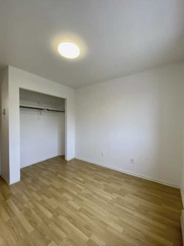 2505 Av Letourneux - Photo 5 of 11