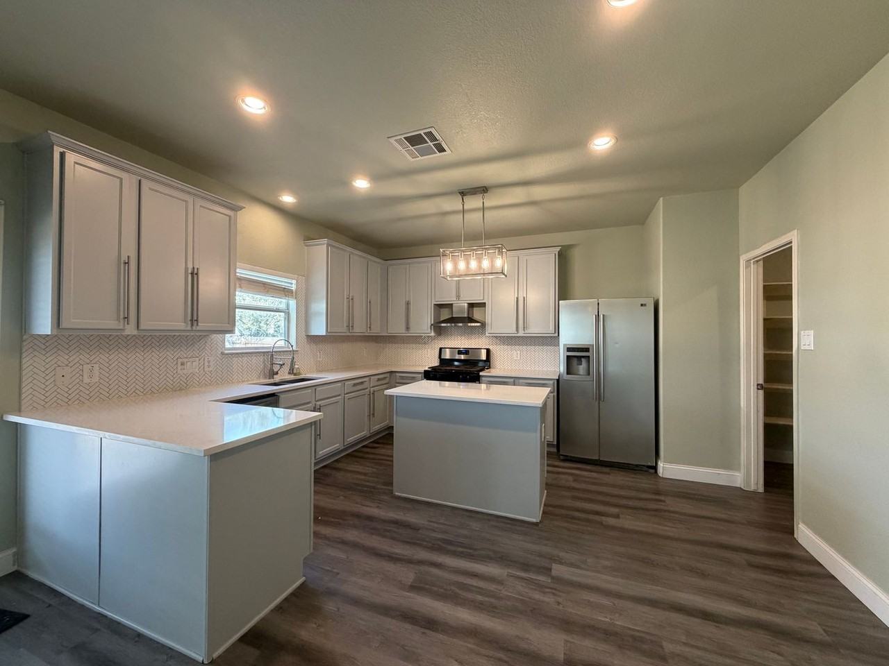 3604 Sandy Brook Dr - Photo 4 of 23