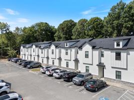featured image of 1333 W Mount Comfort Rd