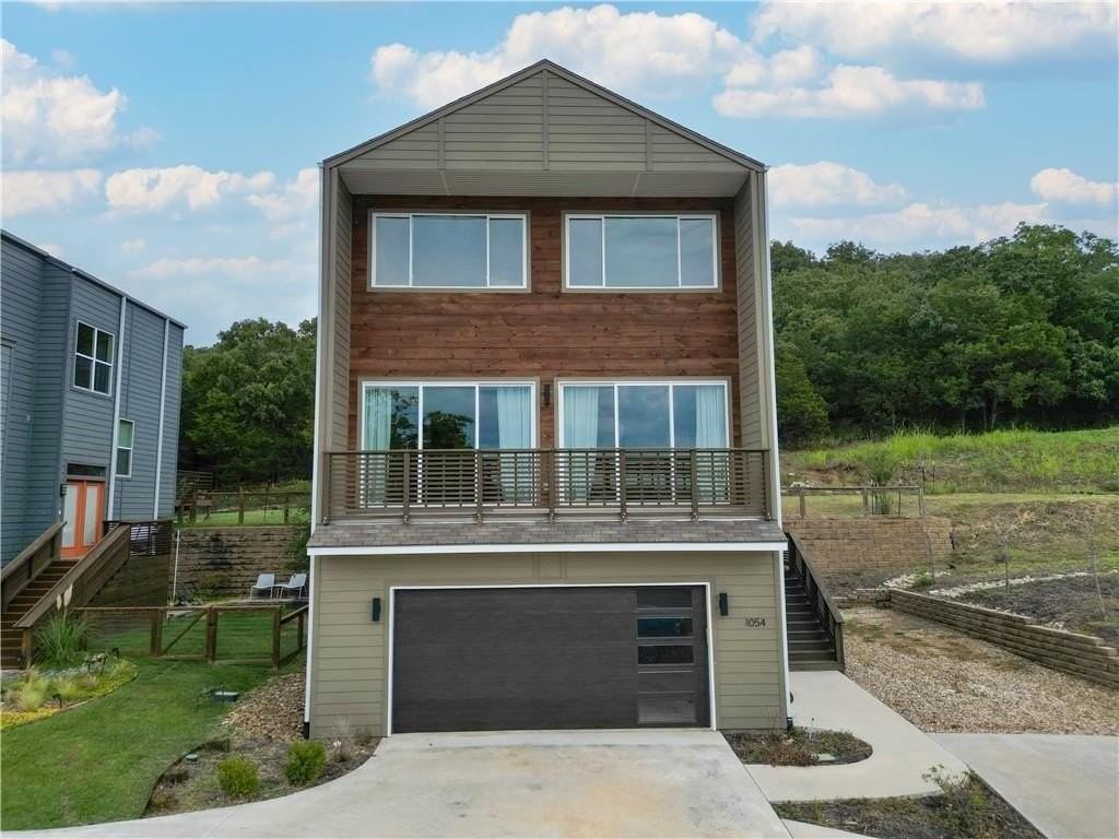 1054 E Huntsville Rd - Photo 2 of 28