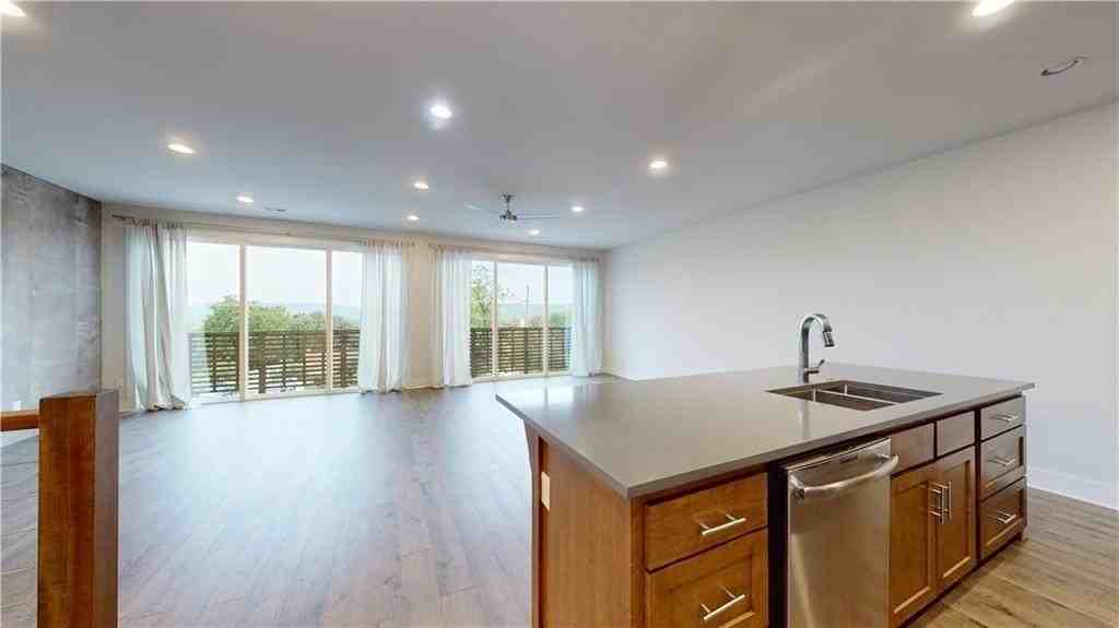1054 E Huntsville Rd - Photo 4 of 28