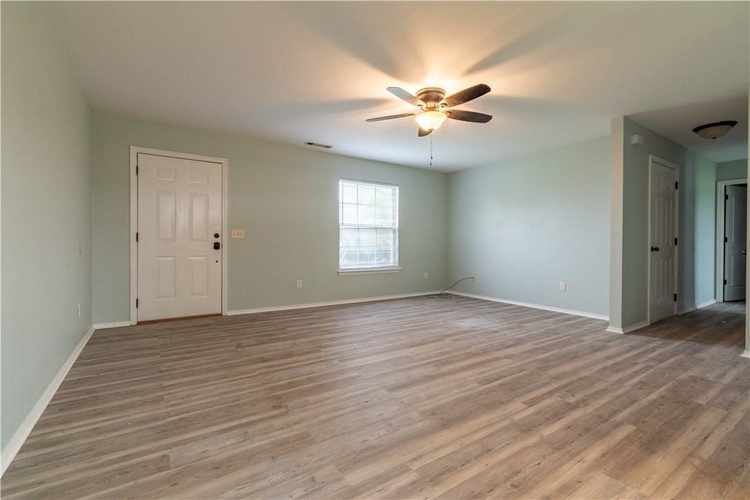 992 Josie Kate Ln - Photo 5 of 13