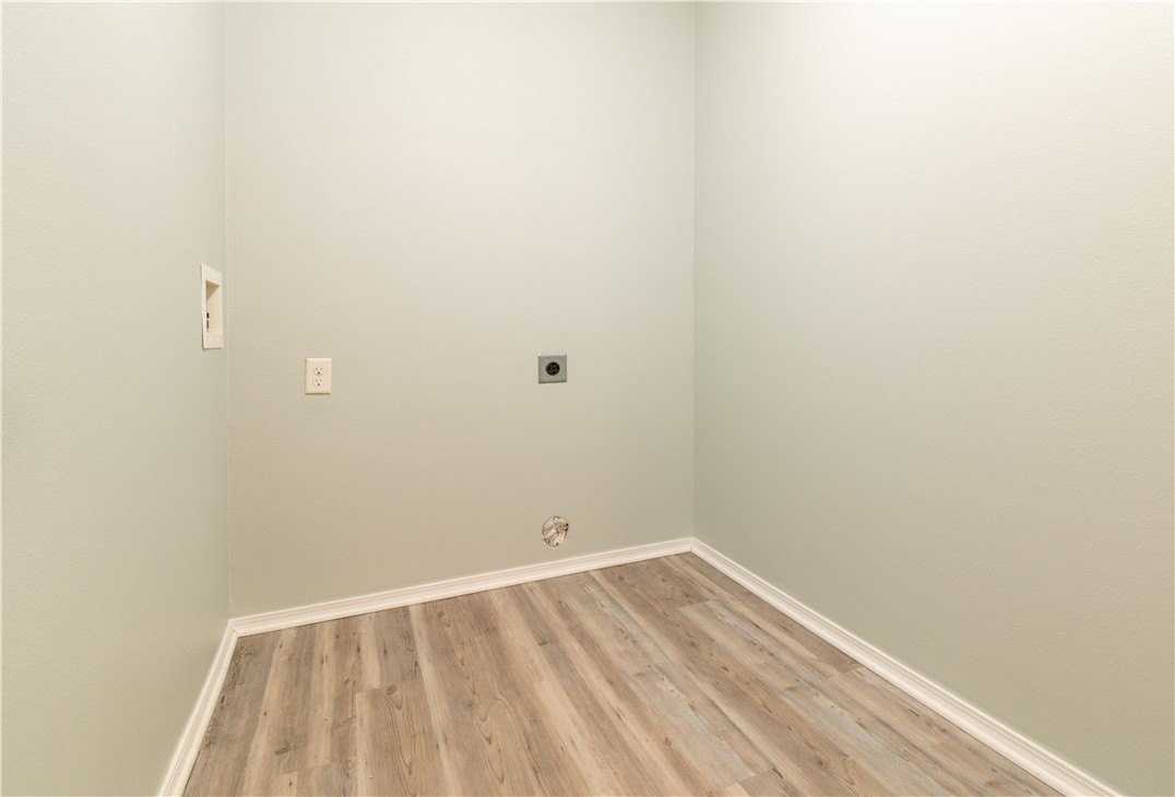 992 Josie Kate Ln - Photo 7 of 13