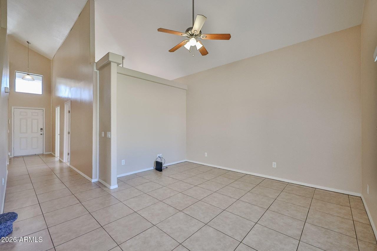 16176 W Statler St - Photo 5 of 33