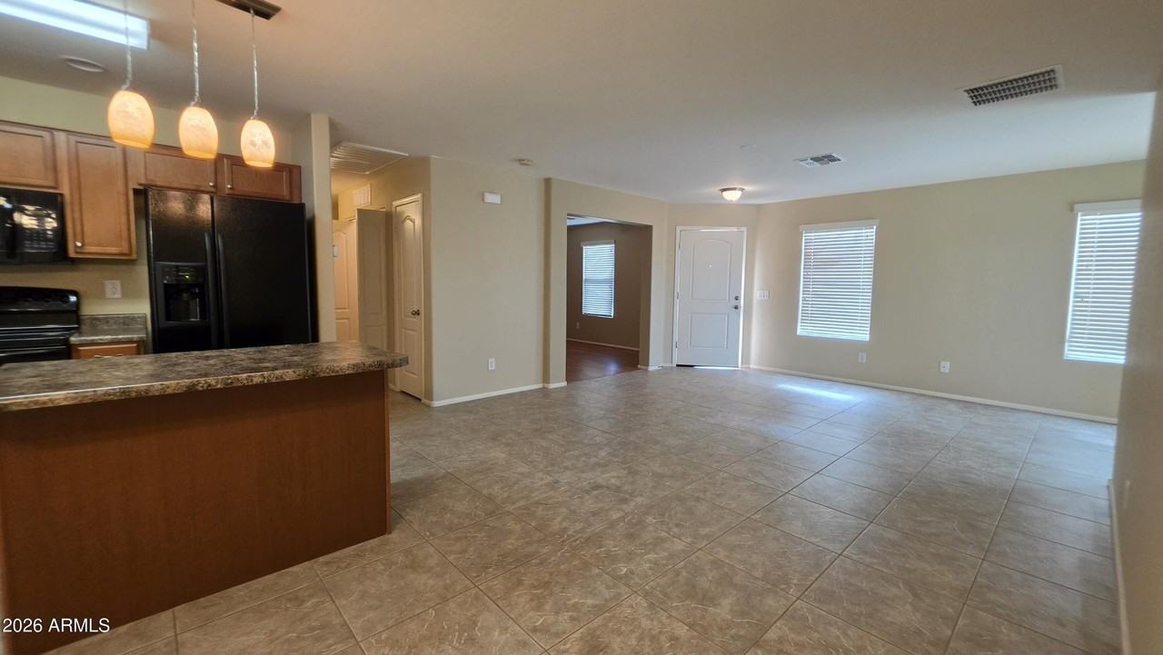 40458 W Hayden Dr - Photo 6 of 21