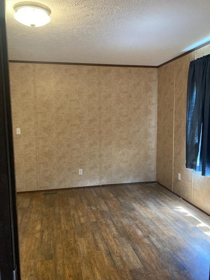 1615 Private Dr - Photo 3 of 8