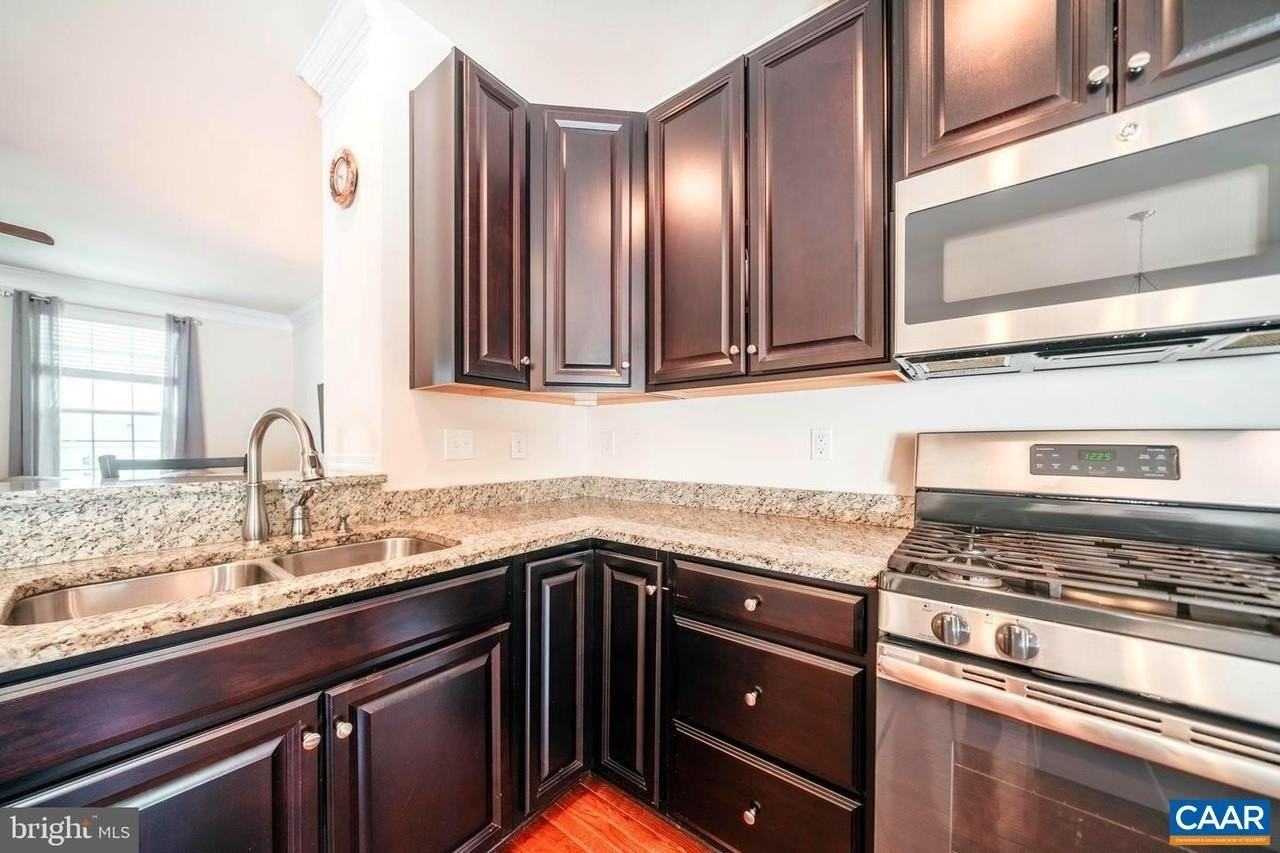 2111 Elm Tree Knl - Photo 4 of 16