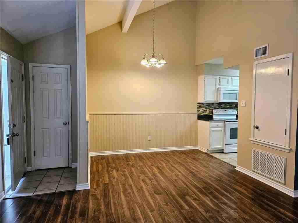 7202 Mansions Dr #H2 - Photo 6 of 21