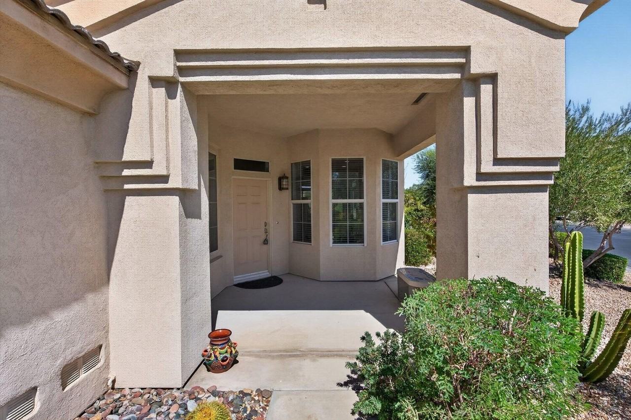 43696 Old Troon Ct - Photo 3 of 27