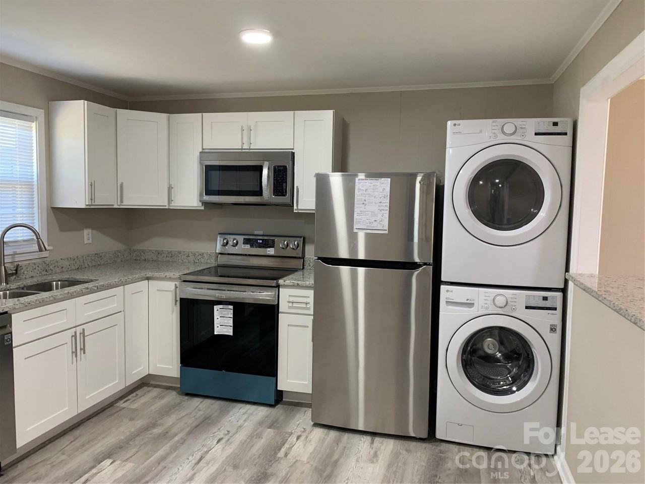 477 Sunset St #1 - Photo 2 of 15