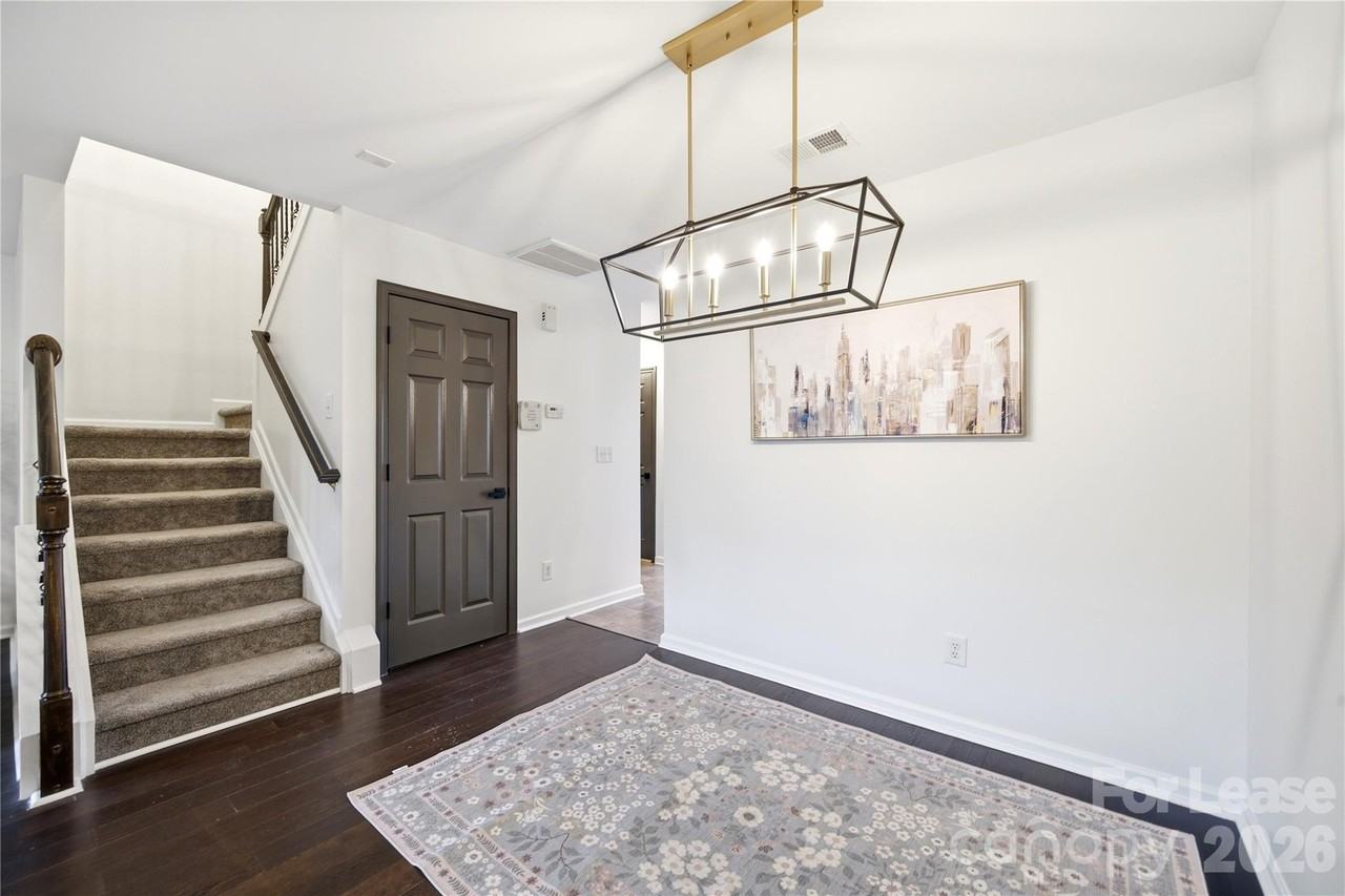 6105 Warrior Ave - Photo 6 of 31