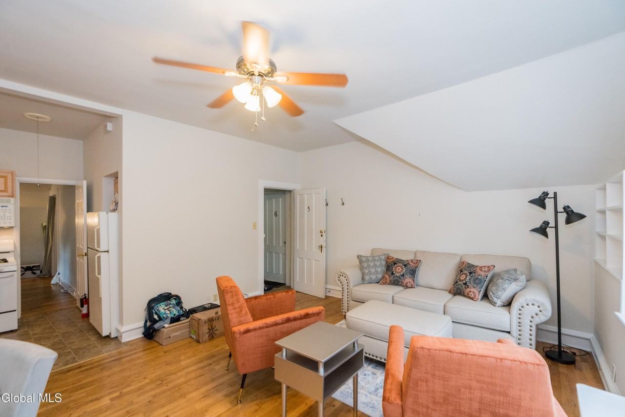 143 Caroline St #5 - Photo 7 of 18