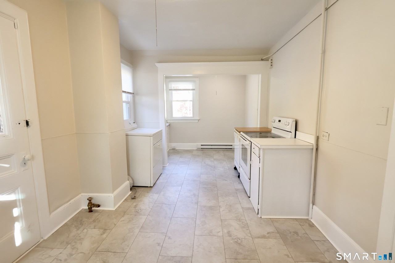 101 Stearns St - Photo 4 of 15