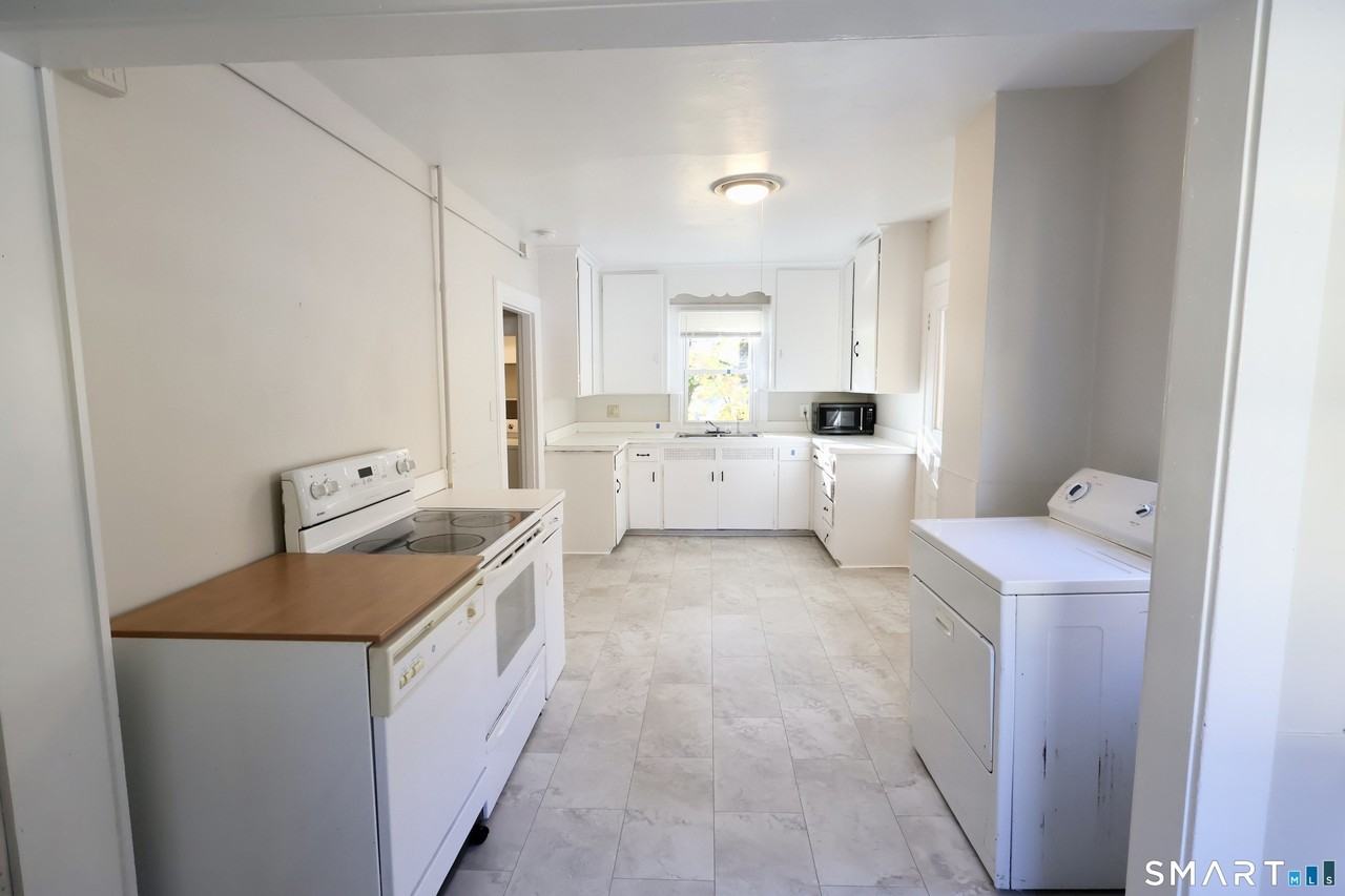 101 Stearns St - Photo 5 of 15