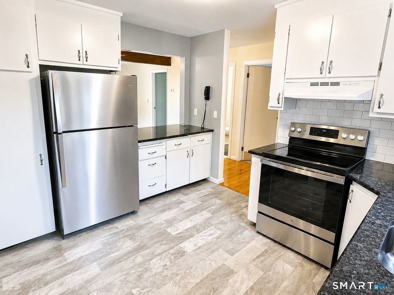 501 Summer Hill Dr #501 - Photo 5 of 28