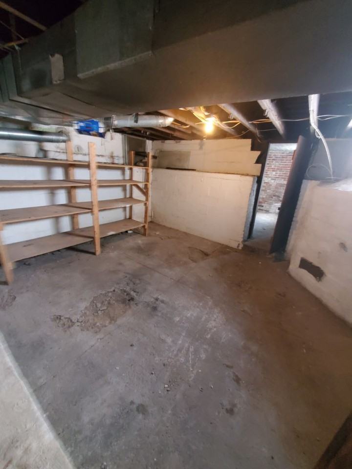 304 E 6th Ave - Photo 2 of 25