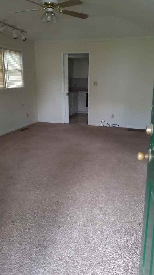 1516 Woodard St - Photo 4 of 7