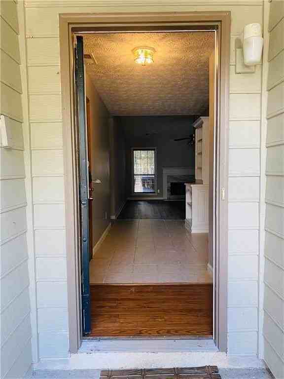 695 Paris Dr - Photo 4 of 17