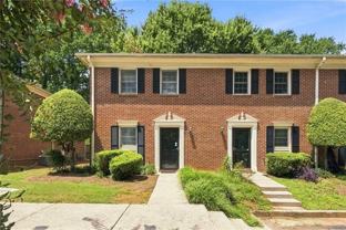 136 Sterling Ct - Photo 1 of 1