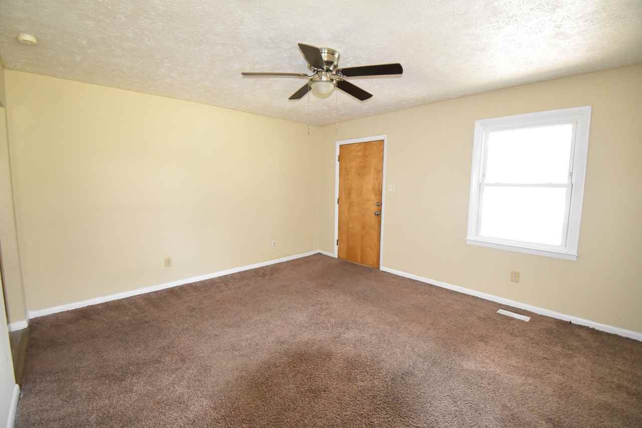 3200 Teakwood Ct - Photo 3 of 18