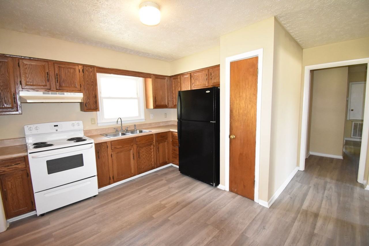 3200 Teakwood Ct - Photo 7 of 18