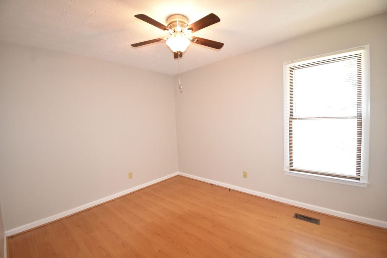 1646 Rim Rd - Photo 2 of 13