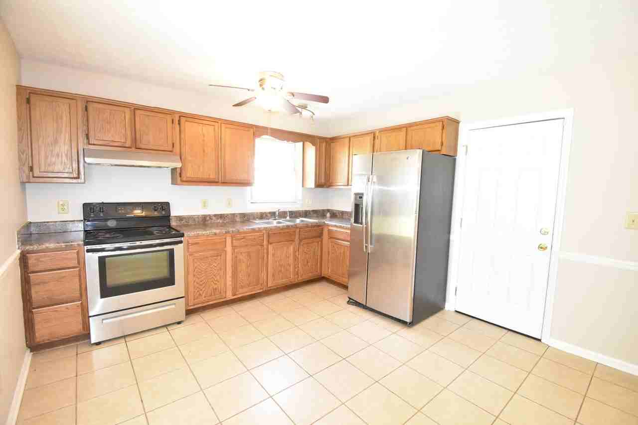 1646 Rim Rd - Photo 4 of 13