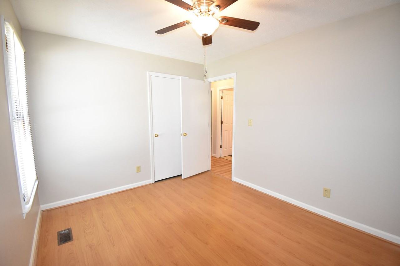 1646 Rim Rd - Photo 6 of 13