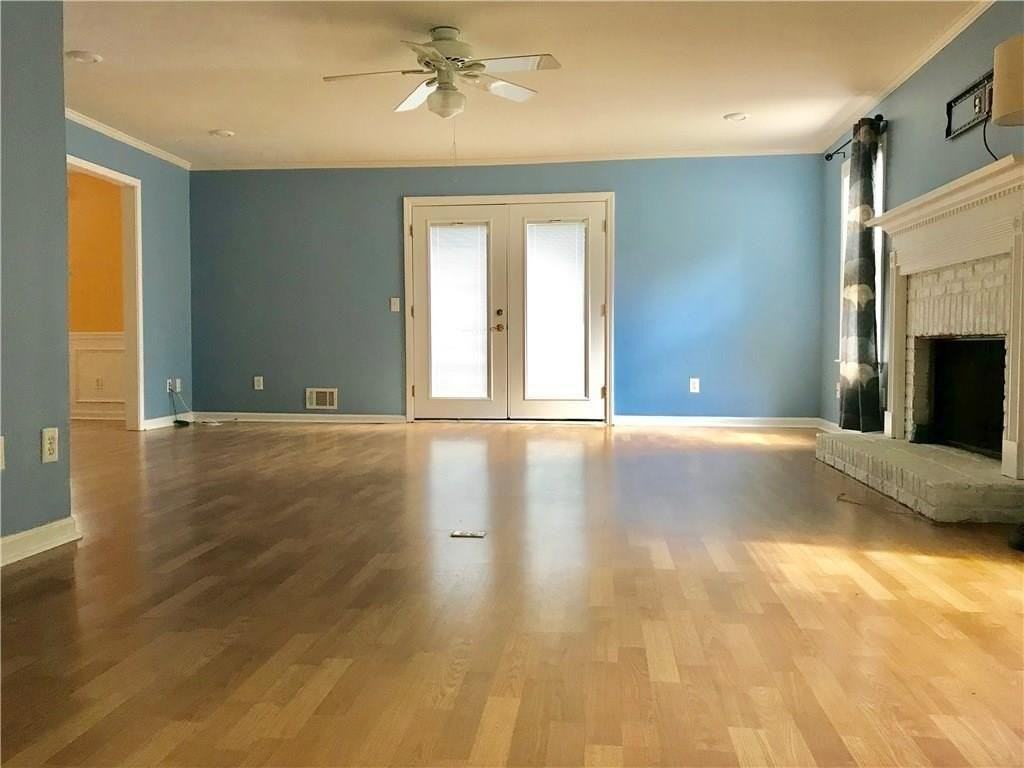 3354 Roundfield Cir - Photo 3 of 18