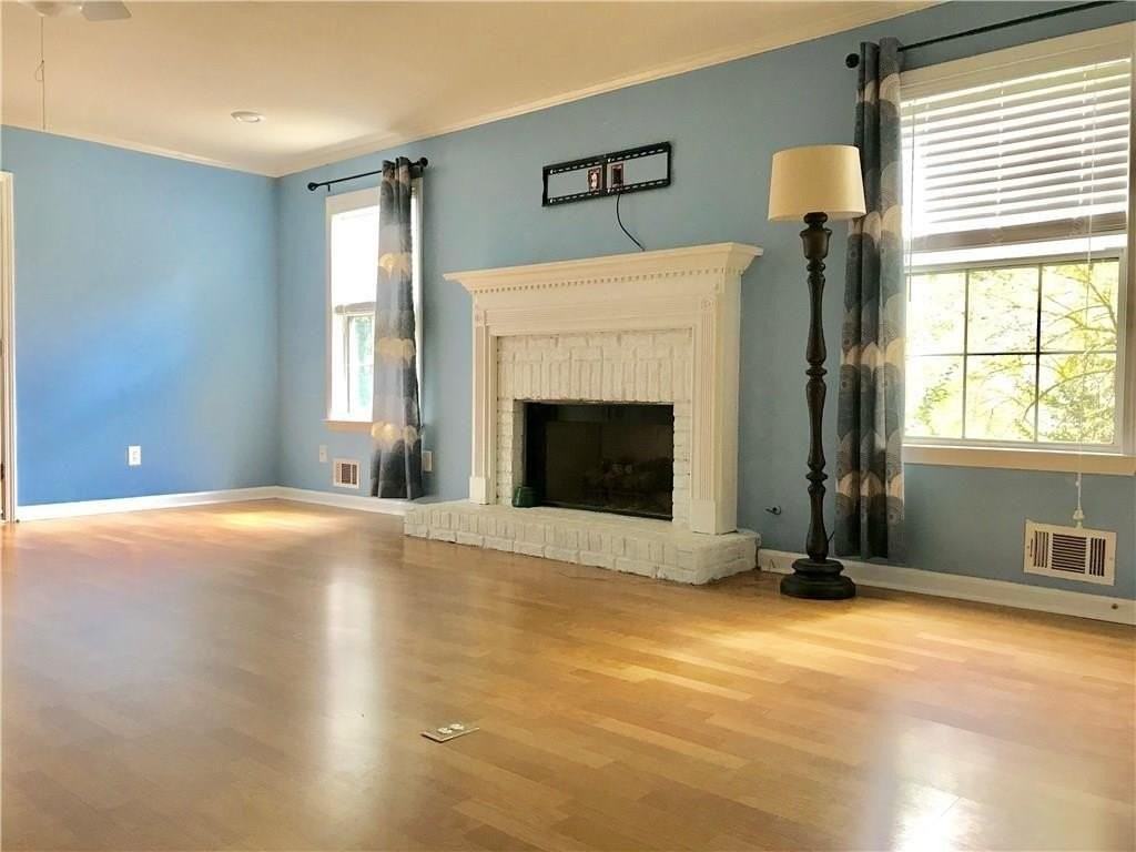 3354 Roundfield Cir - Photo 4 of 18