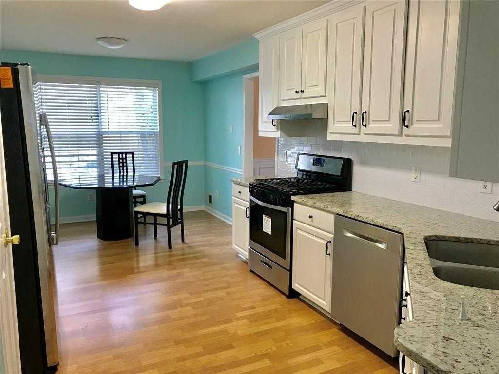 3354 Roundfield Cir - Photo 7 of 18