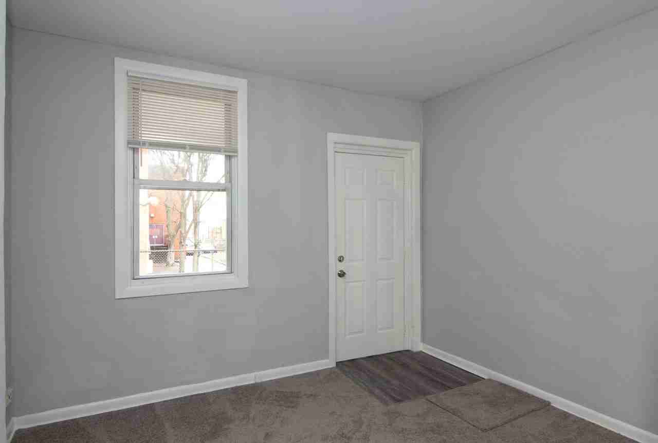 3616 Paine St - Photo 2 of 16