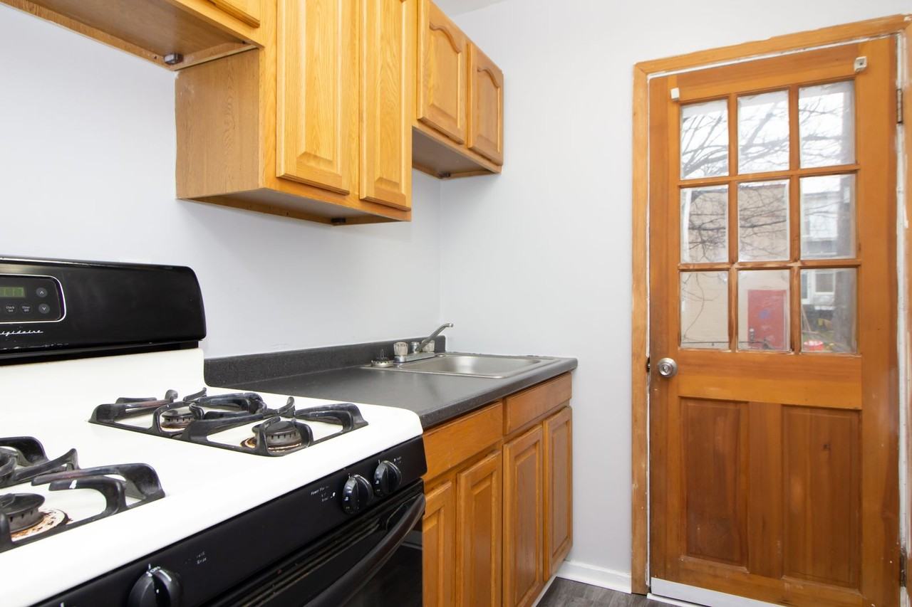 3616 Paine St - Photo 6 of 16