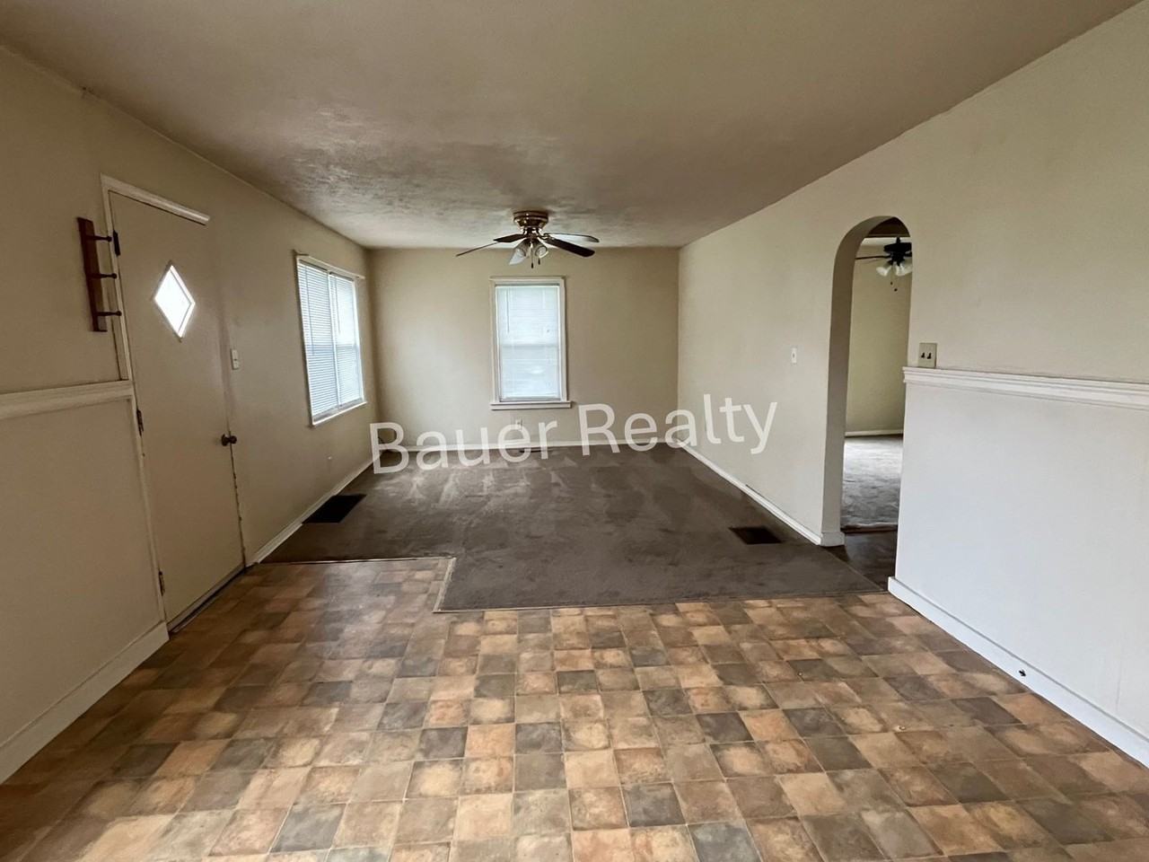 912 Grove Ave - Photo 5 of 14
