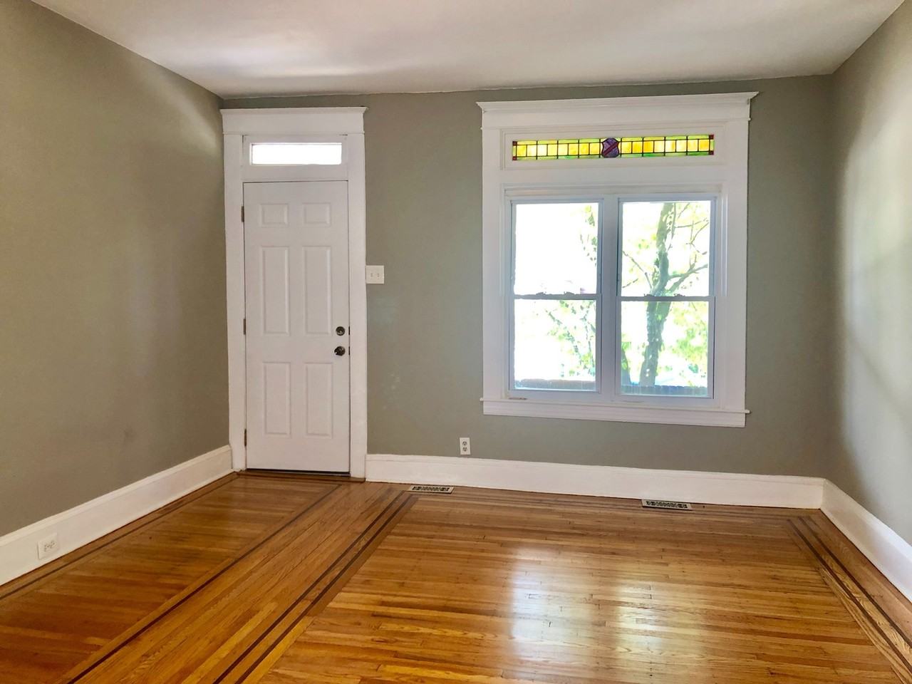 3658 Keswick Rd - Photo 3 of 24
